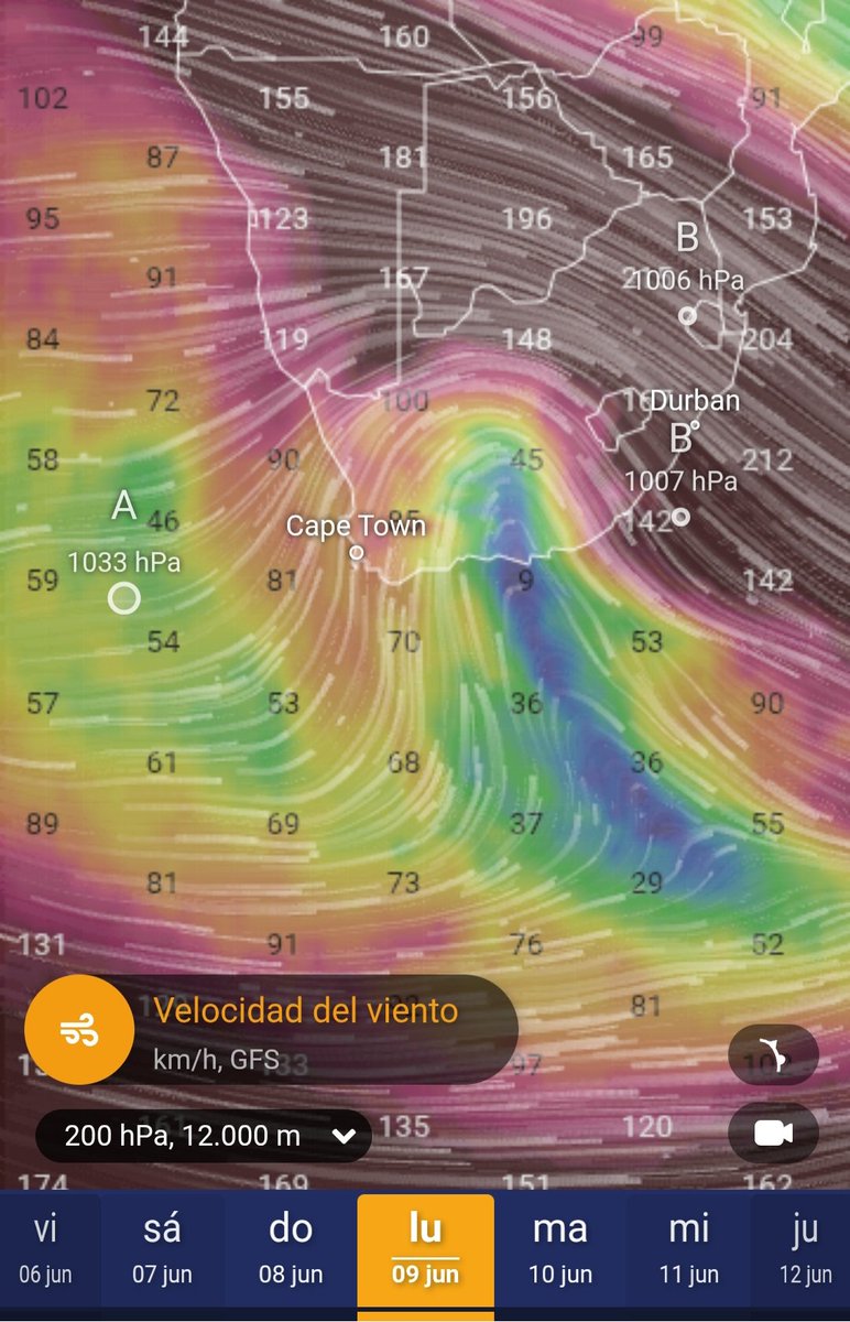 De nuevo reportado hoy, al sur de Puerto Elizabeth (Sudáfrica) el pico lu9mab-1, luego de 50 horas sin energia por baja iluminación solar. Entró en una corriente vertical y lo recibió la estación de Isla Sta Elena ZD7GB. Día 37 de vuelo, circunvalando por cuarta vez la tierra.