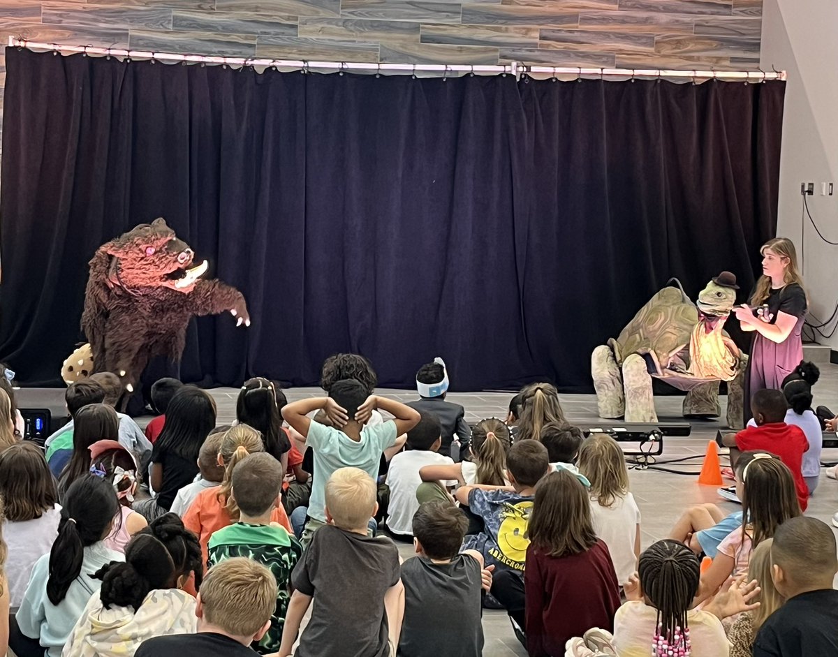 Vanessa McClowry (@vanessamcclowry) on Twitter photo Woodland enjoyed a show from The <a href="/redhousearts/">Redhouse Arts Center</a> Center today! The kids loved it! #bigthanks Woodland enjoyed a show from The <a href="/redhousearts/">Redhouse Arts Center</a> Center today! The kids loved it! #bigthanks