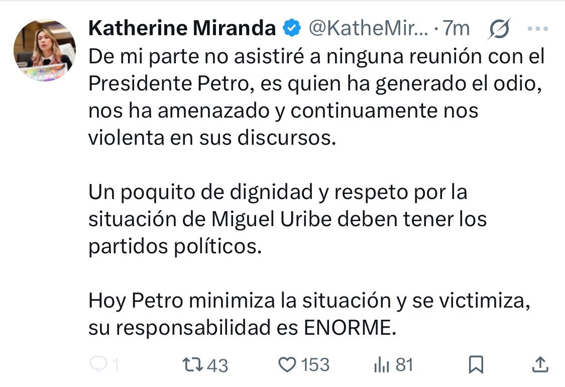 ElizbethCristi7's tweet photo. 🚨|🇨🇴Katherine Miranda representa justo lo que la política NO necesita: oportunismo, odio y cero autocrítica. En lugar de aportar, se dedica a incendiar. ¿Habla de dignidad mientras usa un atentado para hacer campaña? ¡Qué bajeza! Con gente así, el país no avanza, retrocede. https://t.co/G4yV7pCRqh