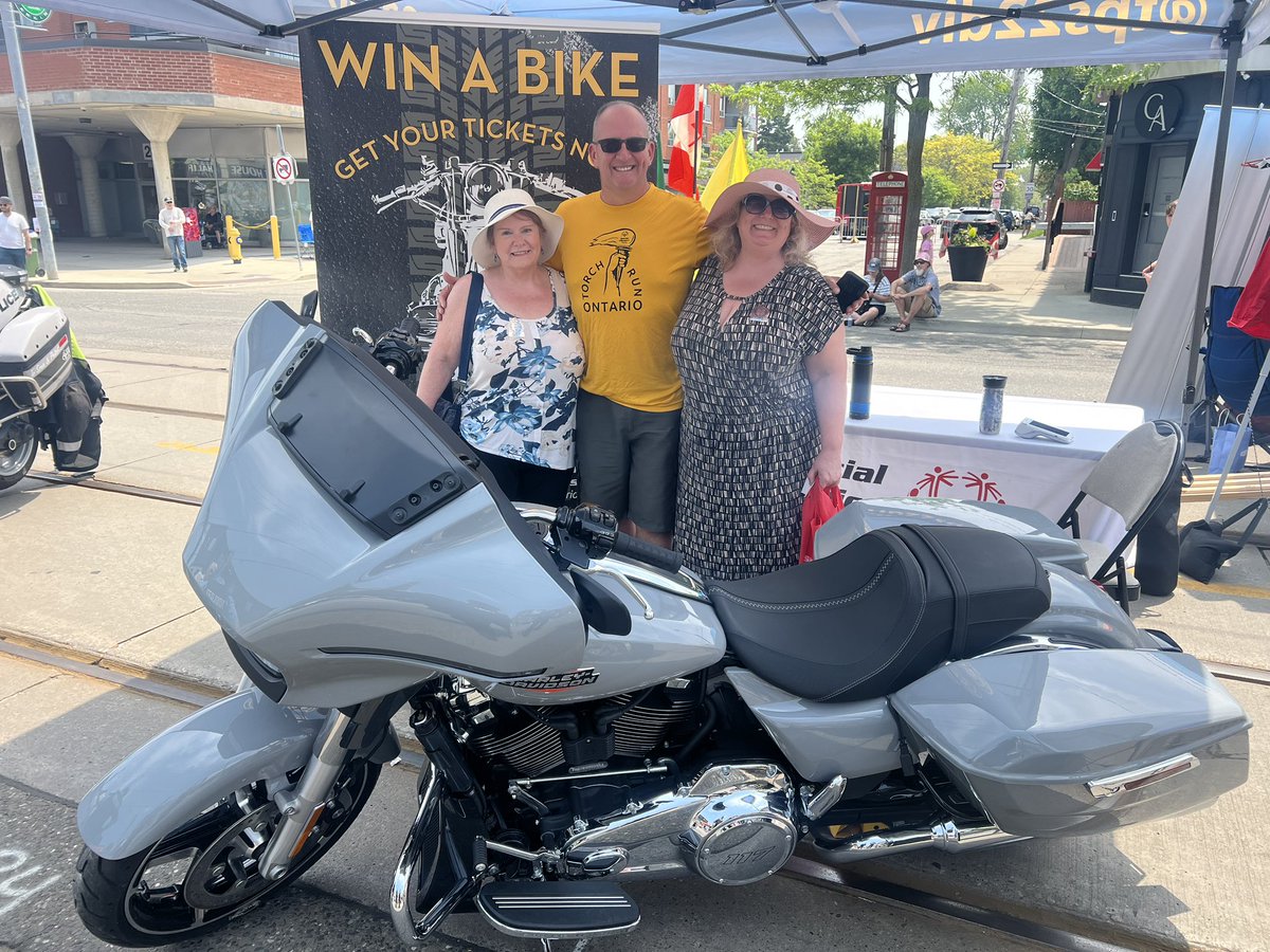 TPSMotorSquad's tweet photo. We attended The Lakeshore Village Grilled Cheese Challenge on Saturday with the Special Olympics Harley Davidson Raffle bike on Saturday.
We also brought two of our motors which were a big hit.
https://t.co/co1Exot37E
#HMS8
#HM37
#HM47 https://t.co/KjD1eMZMam