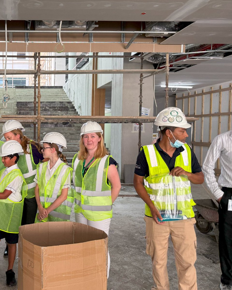 ArcadiaSch's tweet image. The Head Boy and Head Girl, along with the APA Chair, recently visited Arcadia Global School's secondary site to distribute care packages donated by ABS, JVT staff, parents, and students to the hardworking laborers.
#CarePackages #APA #JVTStaff #UAE #Dubai #Education #ABS