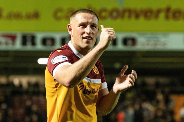 My time with Motherwell has came to an end. I’ve loved every minute of being here.Some of my favourite football memories were made here and I’ll always be grateful for that. A huge thank you to all the Motherwell staff, my teammates and especially the fans for everything 🧡🧡