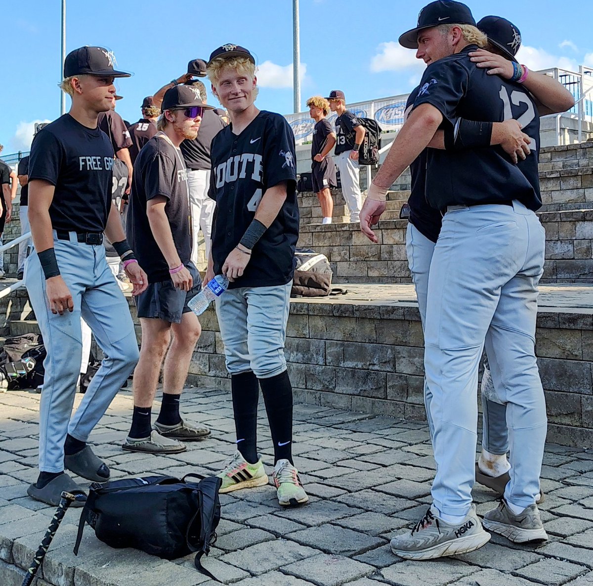 Here's a story I've written for my web site on South Warren baseball's departure from the KHSAA state tournament. 

END OF THE ROAD/McCracken County builds early lead, eliminates South Warren, 9-4, in KHSAA State Tournament jimmashek.com/?p=17197