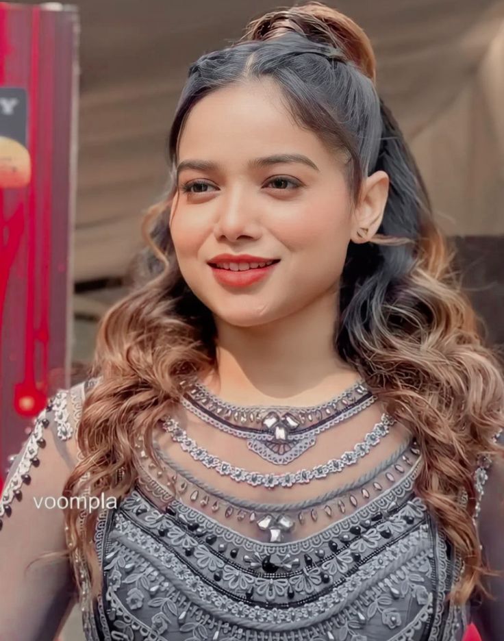 Celebrity_Tak's tweet photo. Biggest Digital Poll : SUPERSTAR OF THE Week   🏆🏆🏆 

If You Support 💪 @Its_Manisharani So Vote  Now For  support - #ManishaRani

🌟 Like = 1 Point 
🌟 Repost = 5 Points 
🌟 Quote = 10 Points 
🌟 Follow = 10 Points 
🌟 Bookmark = 5 Points 

Winner Announcement On Next Week 🏆🏆👑🏆🏆

 #ManishaSquad #Abhisha #Abhiya #Elvisha #ElvishArmy𓃵