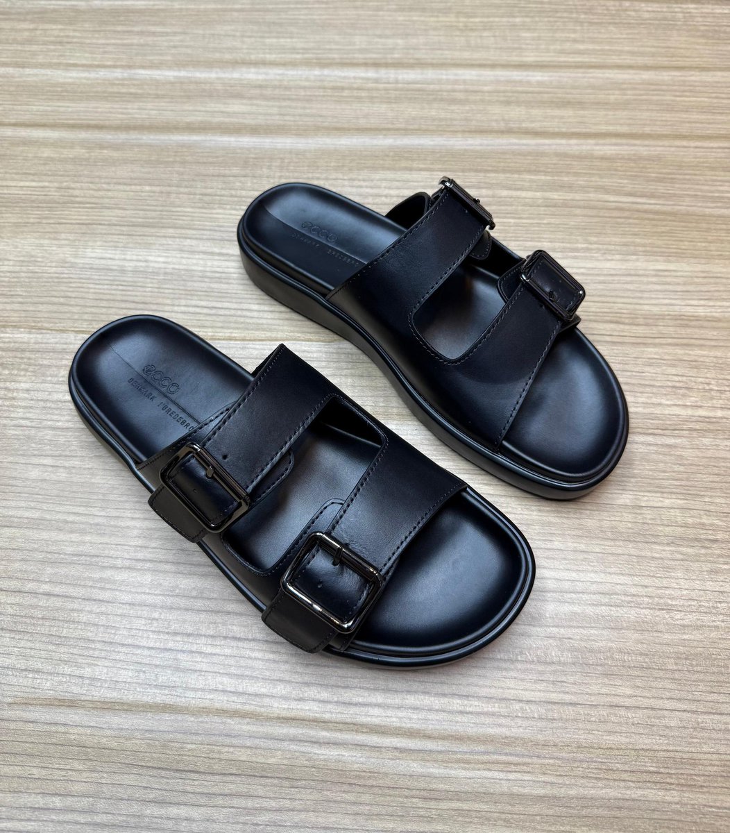 X_gee9's tweet image. Top Top quality  shoe for men

Size.  40,41 ,42,43,44,45 &amp;amp; 46

Tel : 0769996448

Loc : kariakoo karibu na bank ya NMB bank

 Price 60,000