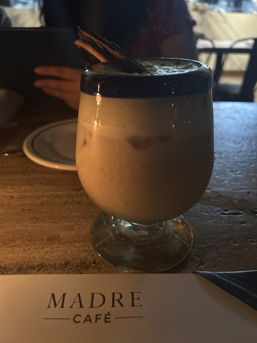 oscaromarps's tweet photo. Todo es mejor con un rico café 🤤 que puedes disfrutar en compañía de tus seres queridos. https://t.co/BQqU7G5VnG