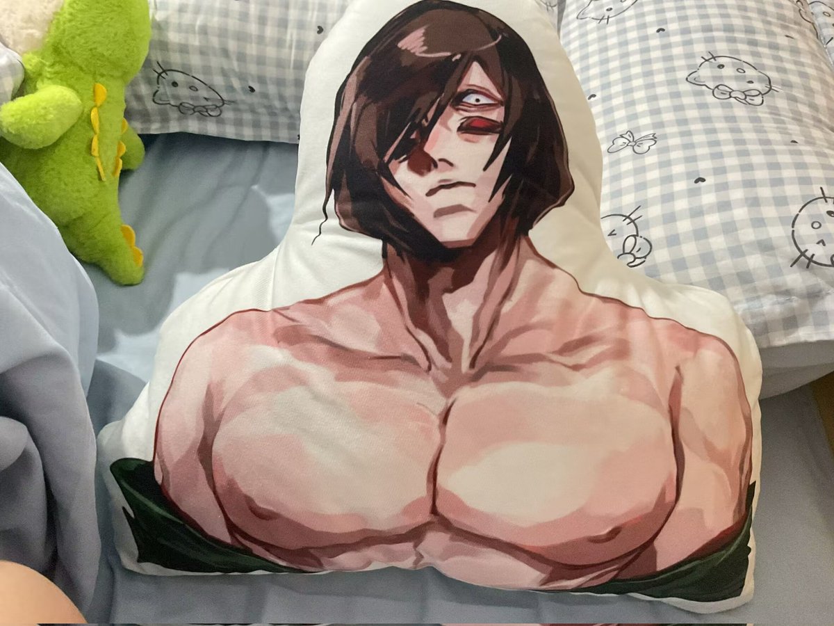 yiwei497185's tweet photo. A friend gave it to me😳😳 https://t.co/H9qCUlt5xP
