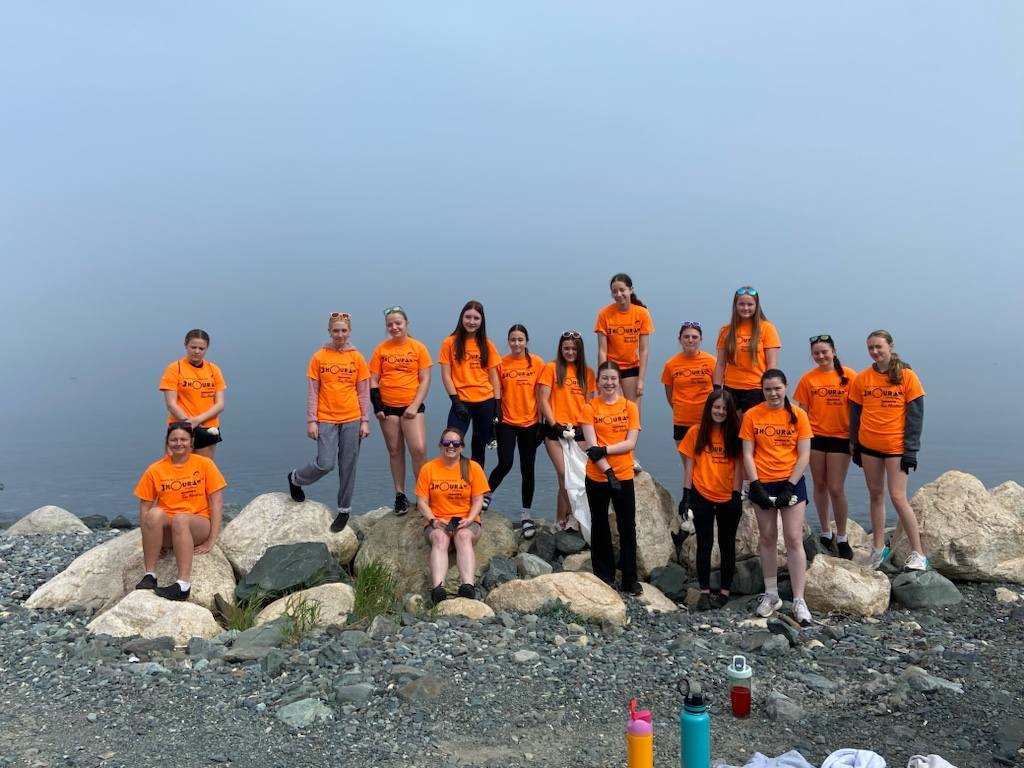 TownofCBS's tweet photo. This weekend, hundreds of volunteers hit the streets for the Tim Hortons #3HourChallenge !
Thank you to Tim Hortons, The Shoreline News, Co-operators – Rhonda Nugent and Associates Inc., and Advanced Access Engineering.
#CommunityCleanUp #BeatPlasticPollution #CBSProud https://t.co/bMu4lBtQ9I