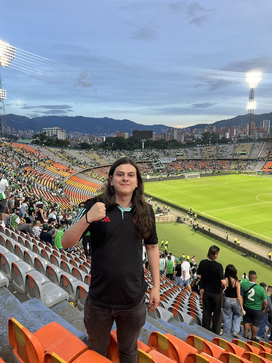 andres_050's tweet photo. Partido inolvidable. ¡Vamos Mi Santa Fe! https://t.co/GHBnTk3Qgb