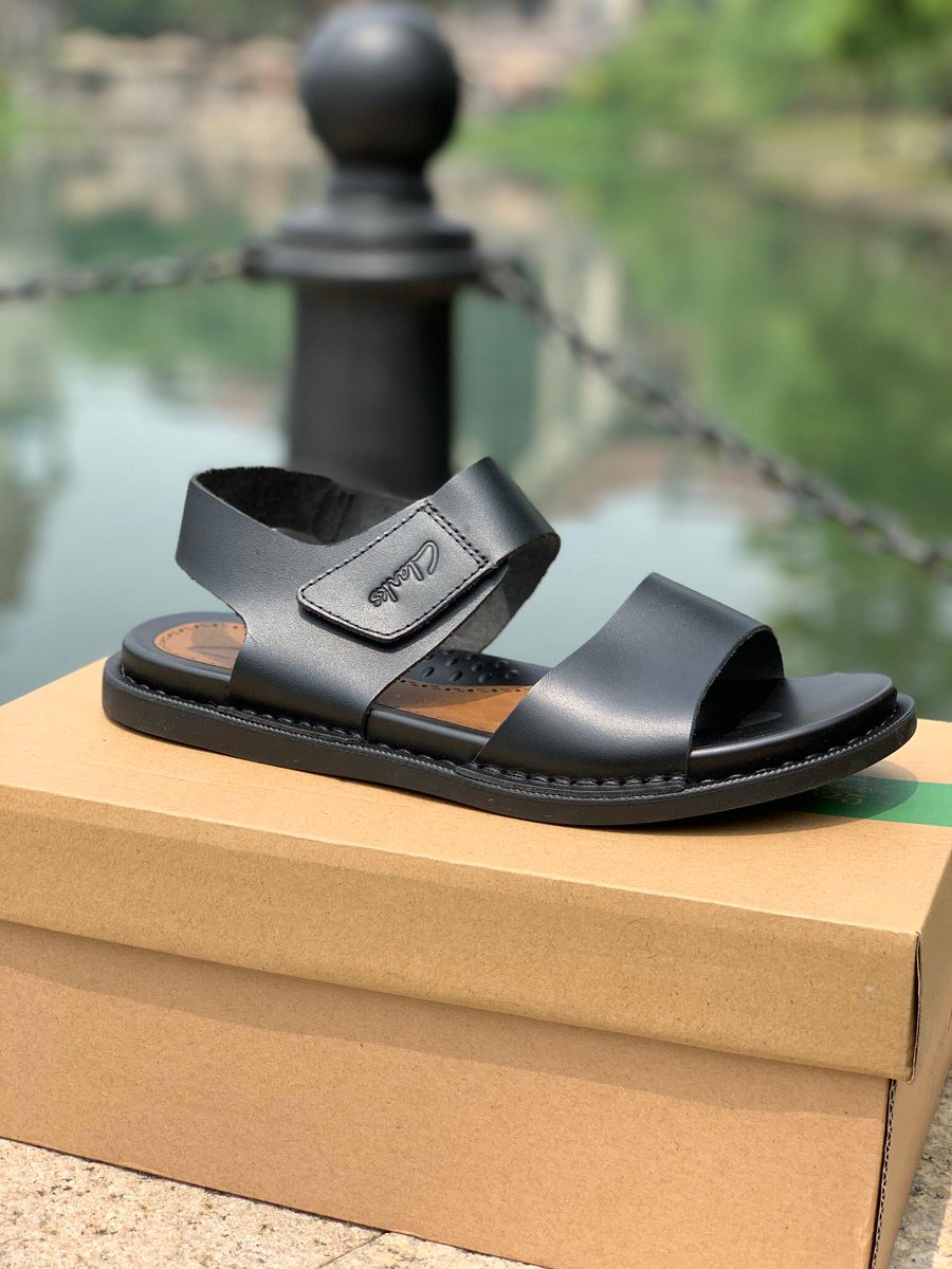 X_gee9's tweet image. Top Top quality  shoes for ladies

Size. 40, 41 ,42 ,43, 44 ,45 ,46

Tel : 0769996448

Loc : kariakoo karibu na bank ya NMB bank

 Price 60000