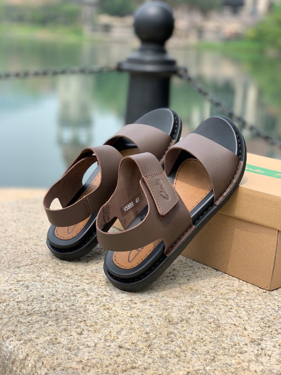 X_gee9's tweet image. Top Top quality  shoes for ladies

Size. 40, 41 ,42 ,43, 44 ,45 ,46

Tel : 0769996448

Loc : kariakoo karibu na bank ya NMB bank

 Price 60000