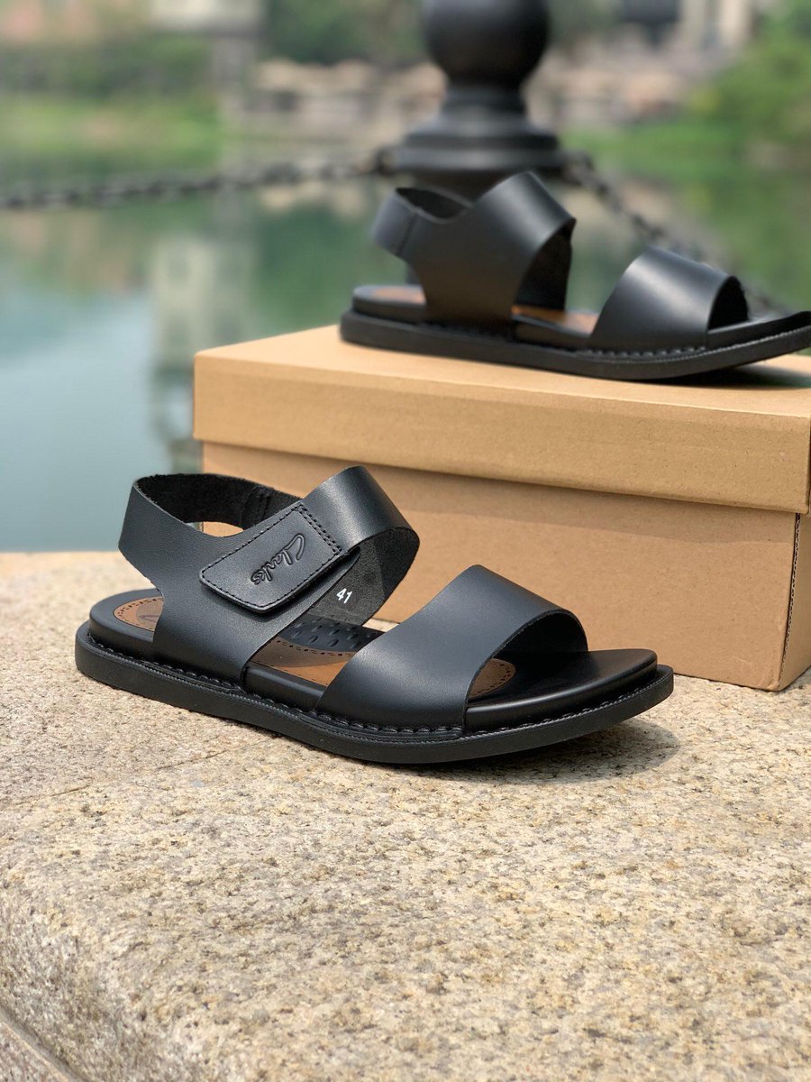 X_gee9's tweet image. Top Top quality  shoes for ladies

Size. 40, 41 ,42 ,43, 44 ,45 ,46

Tel : 0769996448

Loc : kariakoo karibu na bank ya NMB bank

 Price 60000