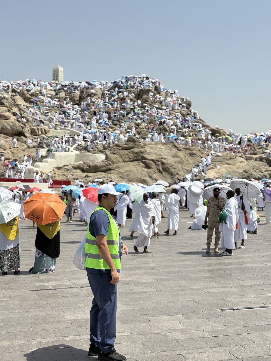rnp_9's tweet photo. الحمدلله على التمام والكمال 
أنهيت أنا وزملائي مهمة التطوع الصحي في الحج لعام 1446 
نسأل الله القبول في القول والعمل أشكر زملائي وكل من كان معينا لنا بعد الله في إتمام التطوع 🤍
#حج_1446هـ 
#درهم_وقاية 
#بهمة_سرينا17 https://t.co/JDXBn1ICmM