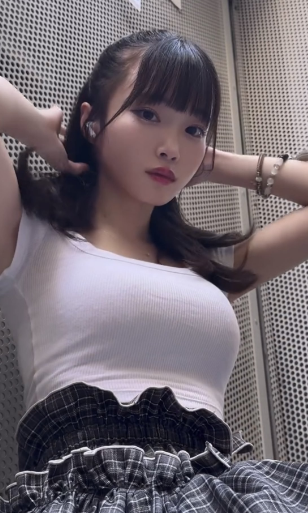 meg_mortinsen's tweet image. Gofileで見かけたやつ、消されてたんですけど誰か持ってないですか?
twingでもなんでもいいので