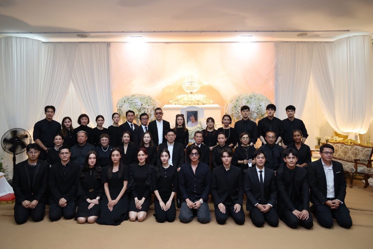 𝙉𝙖𝙩𝙩𝙤 ★彡no⅄ ɥʇıʍ ☆ (@nattcattleya) on Twitter photo ช่อง 3 เป็นเจ้าภาพสวดอภิธรรมคืนที่ 3 คุณแม่งามทิพย์ ฉัตรบริรักษ์ . . ขอแสดงความเสียใจ และร่วมไว้อาลัยด้วยนะคะ 🙏🤍🕊
#บอยปกรณ์ 🫂
#GulfKanawut
<a href="/gulfkanawut/">gulfkanawut</a> ช่อง 3 เป็นเจ้าภาพสวดอภิธรรมคืนที่ 3 คุณแม่งามทิพย์ ฉัตรบริรักษ์ . . ขอแสดงความเสียใจ และร่วมไว้อาลัยด้วยนะคะ 🙏🤍🕊
#บอยปกรณ์ 🫂
#GulfKanawut
<a href="/gulfkanawut/">gulfkanawut</a>