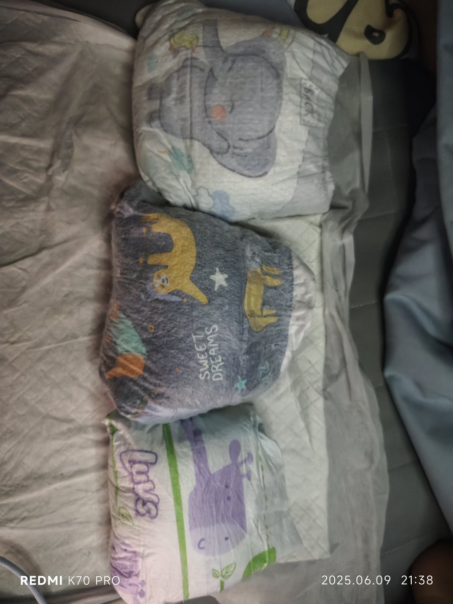 西瓜下肚，尿湿裤裤