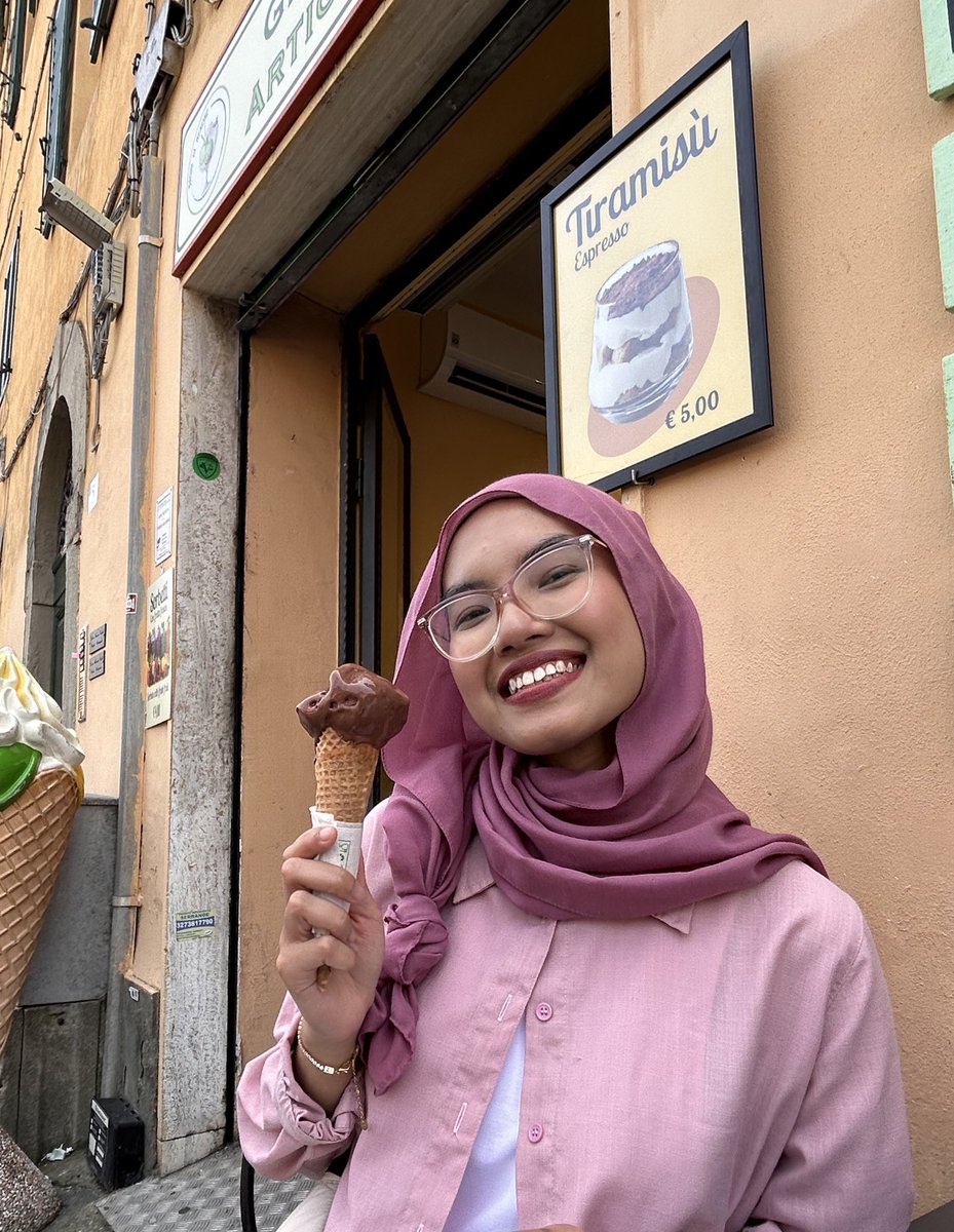my last ice cream in italy today is dedicated to meg :)