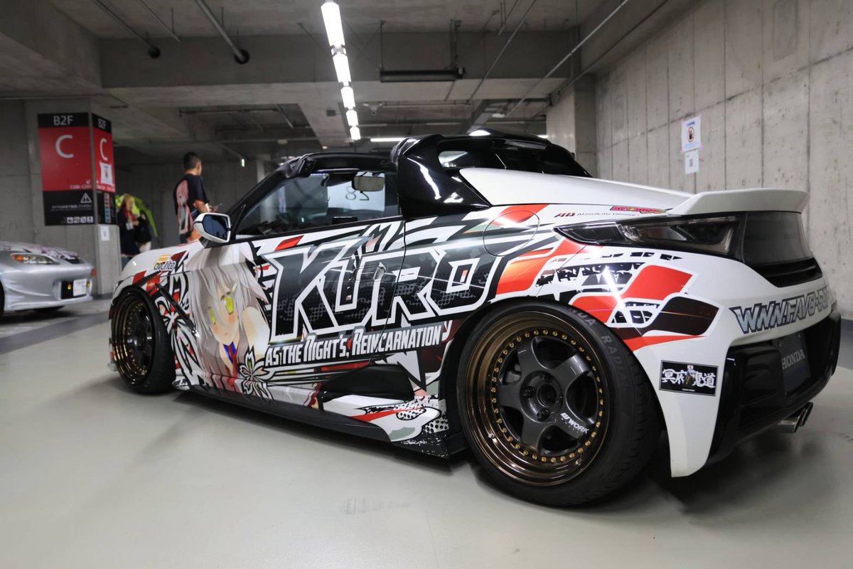 昨日会場でアワード選考理由を話すのを失念しておりました💦

痛車としてメーカー様へのリスペクト、キャラへの愛はもちろんのこと、デザインに合わせて左右でホイールの色を変えていたり、モデューロリアバンパーのボディ色部分を黒くしていたりと、色々拘りを感じ選ばせて頂きました！

#EMTGUDX2