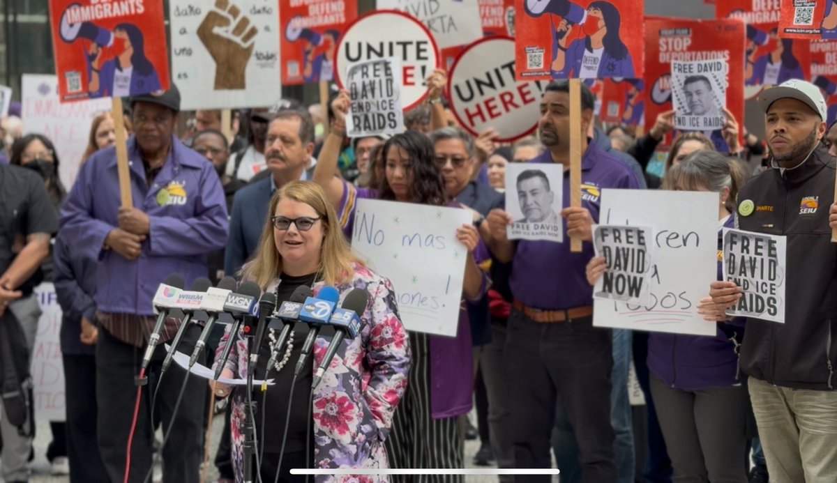 SEIU Locals 1, 73, and HCII have gathered with labor and community leaders, and elected officials, calling for SEIU, USWW Pres. David Huerta to be freed from ICE custody. #FreeDavidStopICE
Call the Senate 1-833-312-1711 &amp; demand they free David Huerta &amp; stop ICE raids!