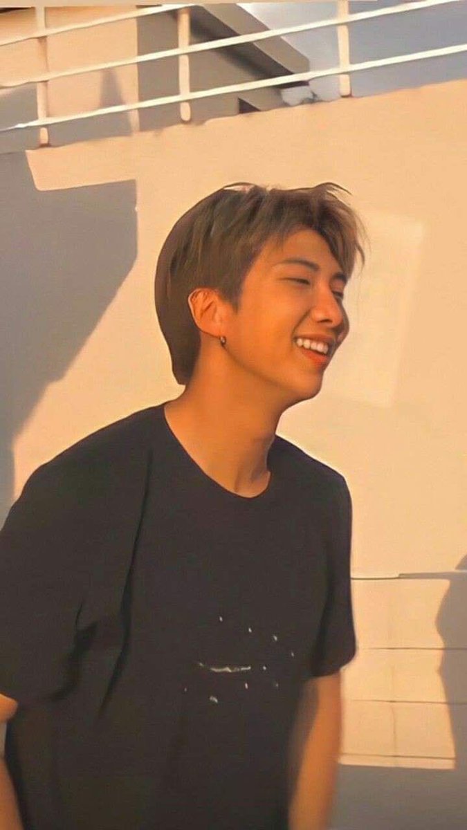 A35860981's tweet photo. #รอนัมจุนกลับบ้าน Last Day 💜
#BTSRM @bts_bighit @BTS_twt https://t.co/qvdWaZ0Z3b