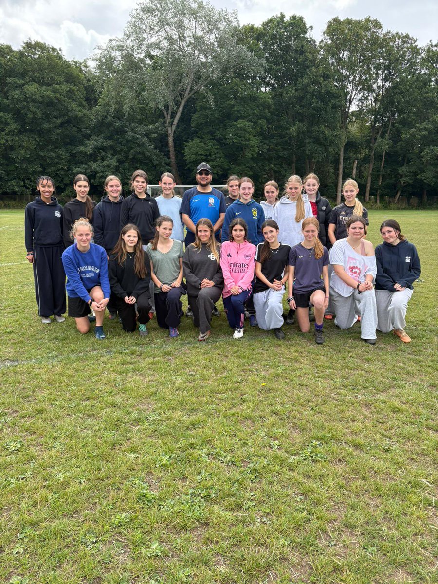 middxreferees's tweet image. Last week we held our first Referee Course of the season in partnership with Twickenham Cygnets FC that saw 23 new females take up the whistle and start their refereeing journey!
#GearUpForSuccess #NewSeason #MiddlesexFA #Middlesex