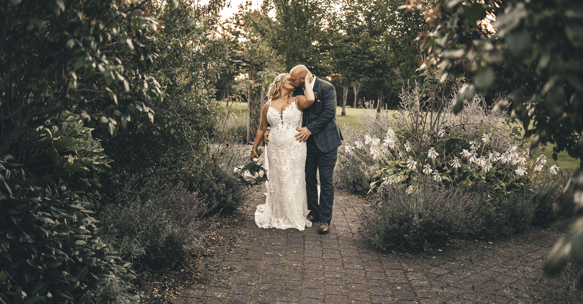 perf_wedding's tweet photo. Half-day wedding photography suits simple celebrations, but UK photographer Aimée Lince notes it misses key moments—making full-day coverage a more complete, relaxed choice. #WeddingPhotography #HalfDayCoverage #FullDayWeddingPhotography

https://t.co/i4v145foHF https://t.co/AuSdXpzzWX