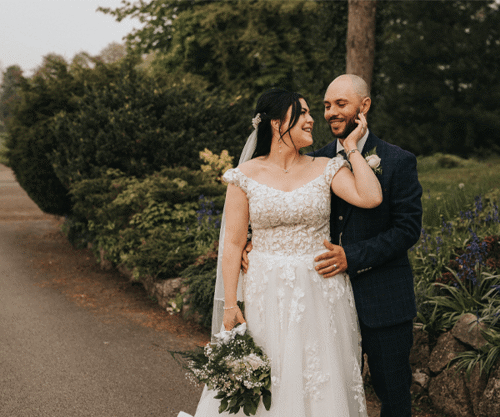 perf_wedding's tweet photo. Half-day wedding photography suits simple celebrations, but UK photographer Aimée Lince notes it misses key moments—making full-day coverage a more complete, relaxed choice. #WeddingPhotography #HalfDayCoverage #FullDayWeddingPhotography

https://t.co/i4v145foHF https://t.co/AuSdXpzzWX