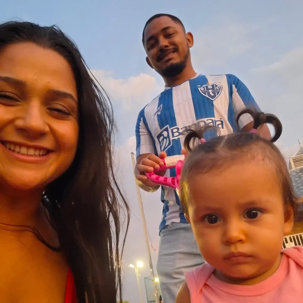 Gabriel_PSC's tweet photo. Cuidar de uma pessoa totalmente diferente de você apesar de não ser perfeito, e cuidar de alguém que não é seu, é uma das maiores provas de amor! 

E eu cuidei e amei vocês duas até onde eu pude. 
Sigo com a consciência de que dei meu melhor.
A vida continua. https://t.co/6HbM0gcmzp