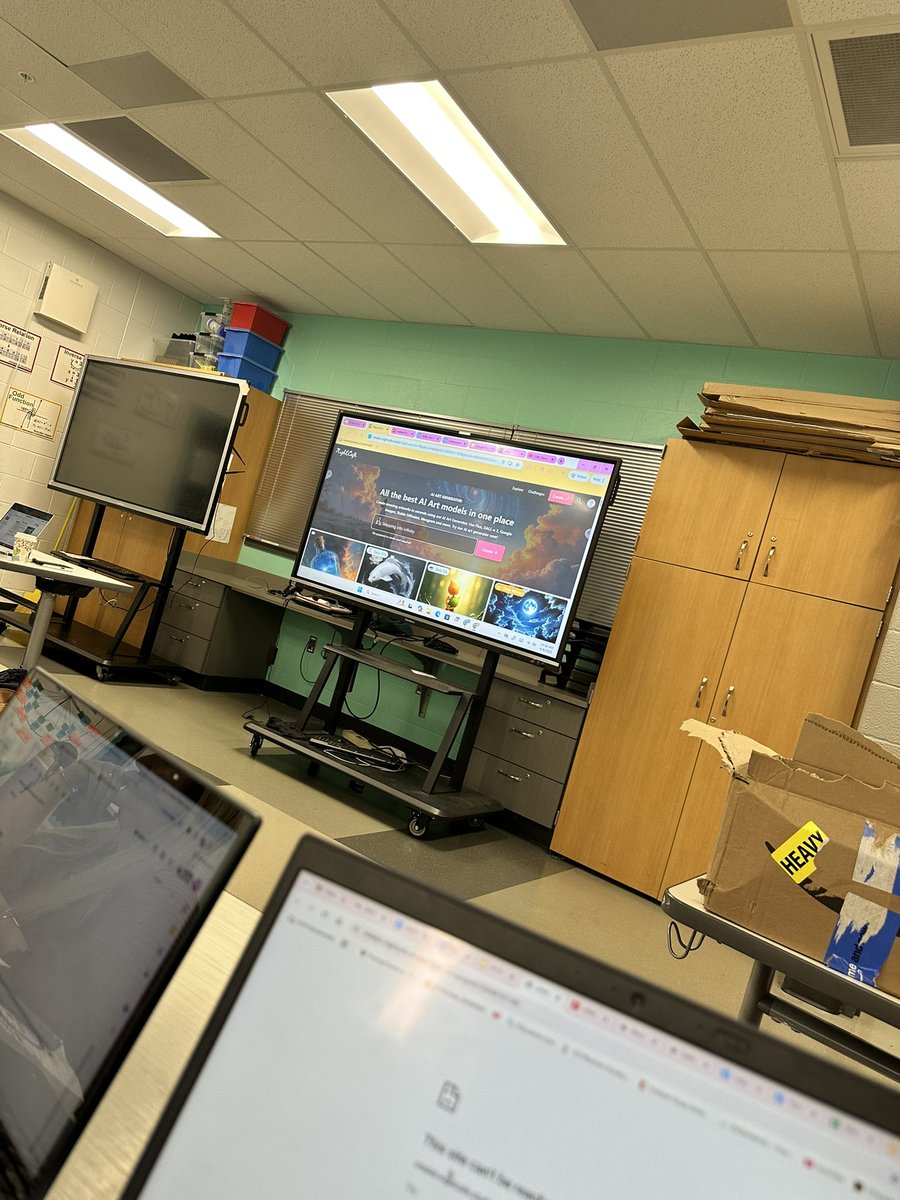 When one session is full, you get to join an artsy one, AI for Art Portfolios.  Wow! Pam Rowland brought ALL the goods. <a href="/KEDC1/">KEDC</a> <a href="/KEDCGrants/">KEDC Grants</a> <a href="/KyCharge/">KYCharge</a>