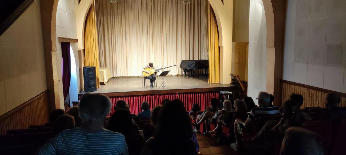 Concerto Málaga (@concertomalaga) on Twitter photo Nacho Laguna (Tiorba) también consiguió encandilar al público en el recital que cerraba la XVI edición de “CCVL-Ciclo de Conciertos del Valle de Lecrin”, el pasado sábado.
-Fundación <a href="/HispaniaMusica/">Fundación Hispania Música</a> Nacho Laguna (Tiorba) también consiguió encandilar al público en el recital que cerraba la XVI edición de “CCVL-Ciclo de Conciertos del Valle de Lecrin”, el pasado sábado.
-Fundación <a href="/HispaniaMusica/">Fundación Hispania Música</a>