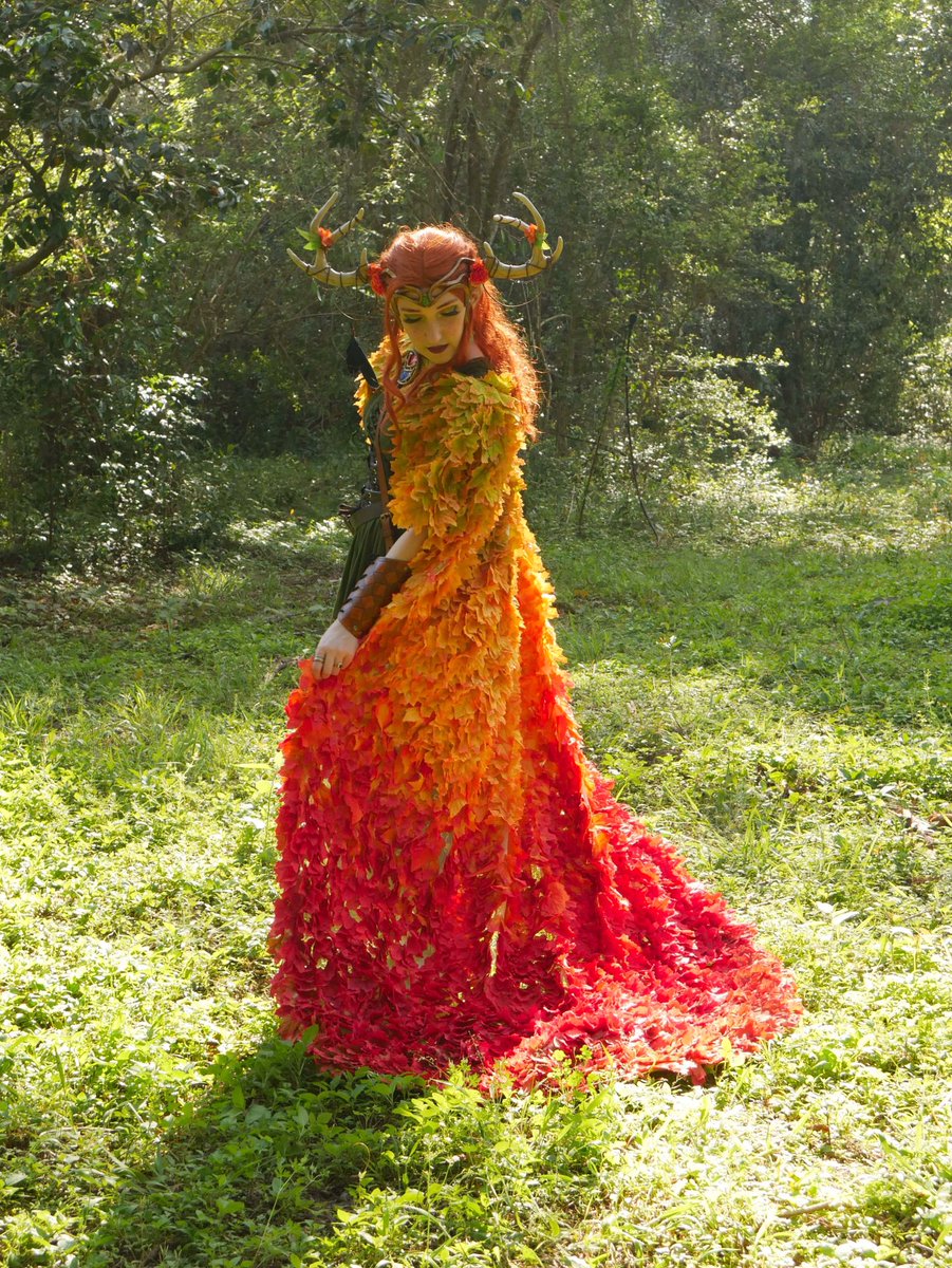 While I’m finishing up some projects, here’s this gorgeous shot of Keyleth’s mantle by redfoxwithcamera 🫶🍁

Kiki created by <a href="/Marisha_Ray/">Marisha Ray</a> on <a href="/CriticalRole/">Critical Role</a> #criticalrolecosplay #CriticalRole