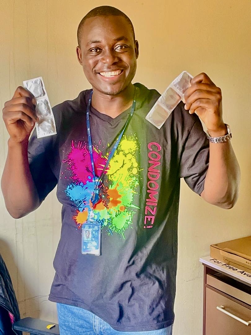 UNFPAZambia's tweet image. Revolutionizing #CondomAccess!
In 2024 @unfpazambia with @mohzambiahq & NAC implemented the Expanded People Centered last mile community based condom distribution prog. 382 hotspots mapped 400 volunteers trained & 2M condom pieces delivered beyond health facilities
#SexualHealth