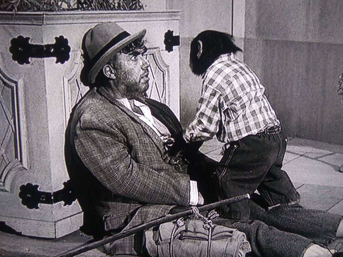 SaveRedlandLibr's tweet photo. 4:25pm TODAY on @TalkingPicsTV
From 1964, s2 Ep 18 of #Comedy series📺#TheBeverlyHillbillies - "Lafe Lingers On" directed by #RichardWhorf & written by #PaulHenning + #MarkTuttle
🌟#BuddyEbsen #IreneRyan #DonnaDouglas #MaxBaerJr #PeterWhitney #RaymondBailey #NancyKulp https://t.co/2qzyrocWb5