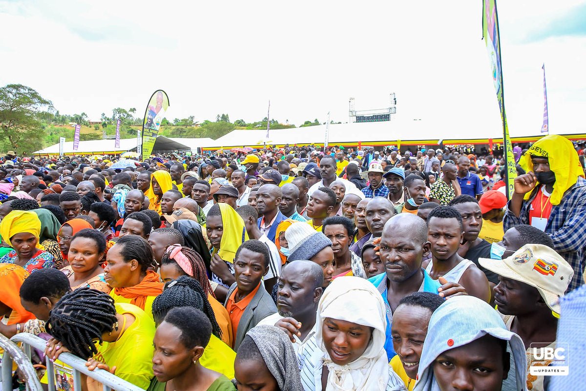 Lyantonde District Local Government (@lyantondelocal) on Twitter photo Pictorial of dignitaries welcoming <a href="/KagutaMuseveni/">Yoweri K Museveni</a> at heroes Day at Kaliiro grounds ealier today Pictorial of dignitaries welcoming <a href="/KagutaMuseveni/">Yoweri K Museveni</a> at heroes Day at Kaliiro grounds ealier today