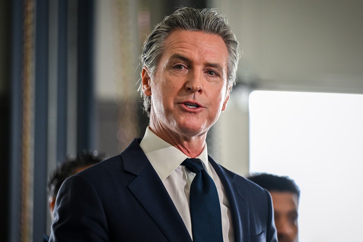 Michael Murphy 🤑 #Mellow (@michaelmurphyko) on Twitter photo I watched the local news interview with <a href="/CAgovernor/">Governor Gavin Newsom</a> Newscum. Ass backwards on everything he knows national guard Trump inciting violence. Nationalize troops what a ass backwards person <a href="/livenowfox/">LiveNOW from FOX</a>. I watched the local news interview with <a href="/CAgovernor/">Governor Gavin Newsom</a> Newscum. Ass backwards on everything he knows national guard Trump inciting violence. Nationalize troops what a ass backwards person <a href="/livenowfox/">LiveNOW from FOX</a>.