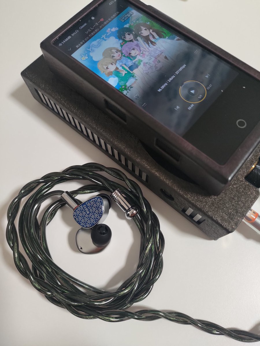 CayinN3Ultra&amp;C9
HaruAudio V
GY-312 Nebula
BQEYZ Frost
プロペライヤピ
♪いとしーさー♥

沖縄引きずりマン
旅行とはいえ疲れたし、明日仕事どうなってるのか不安すぎるわ…
Frostは長らく付属ケーブル運用でしたが、変えて味変もいいね
独特の空気感は薄れますが、各音の主張は増な気がする