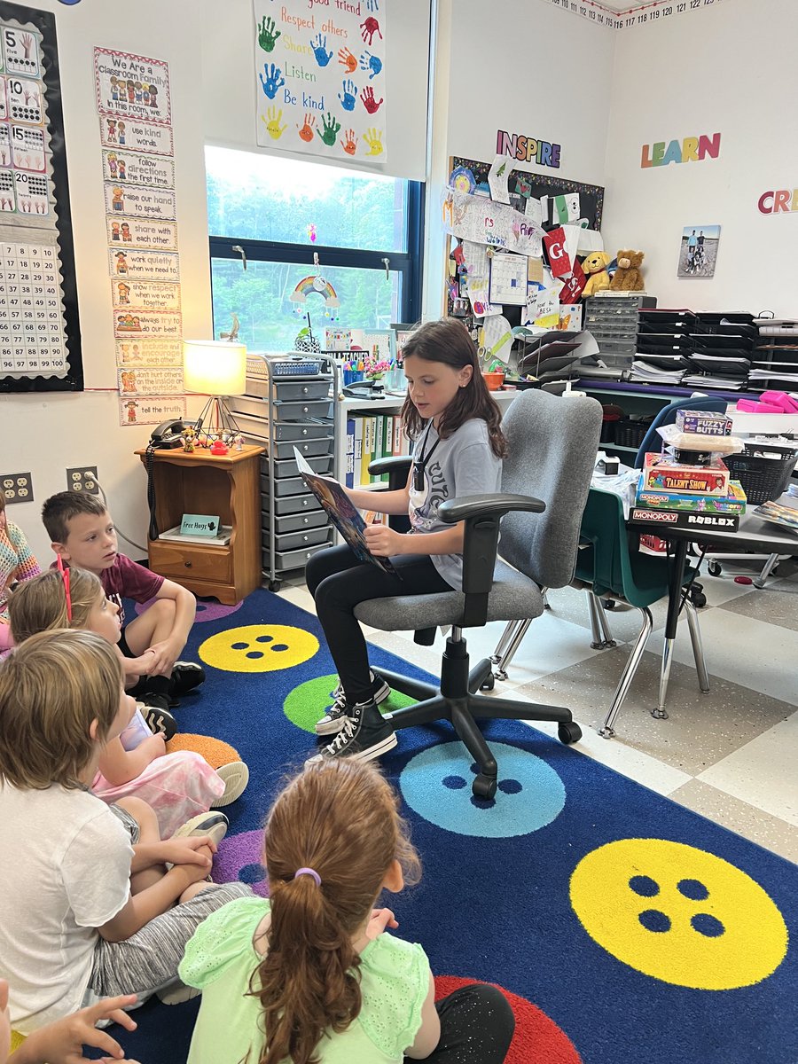 Mrs. Riley tweet media