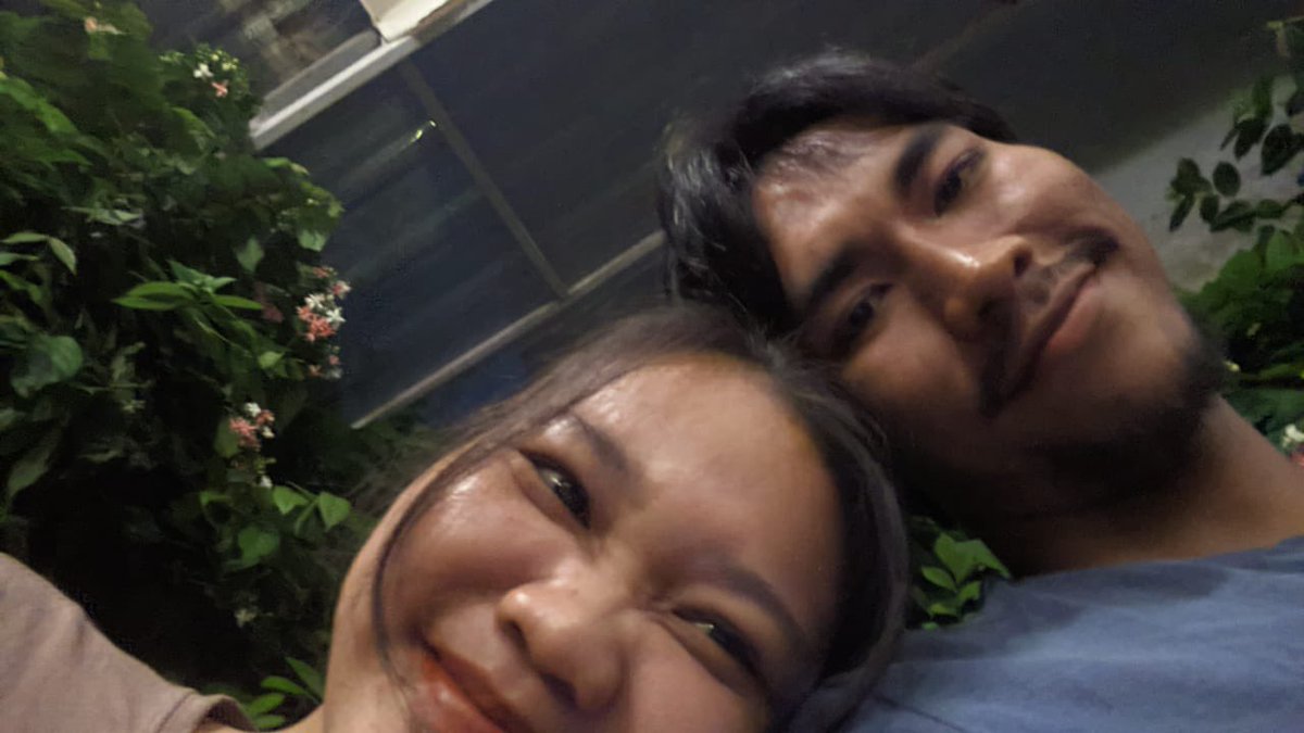 gintang_tok's tweet photo. begitulah dia, pemarah, random, moodswing, but i love her so much https://t.co/niAUeyuqcb