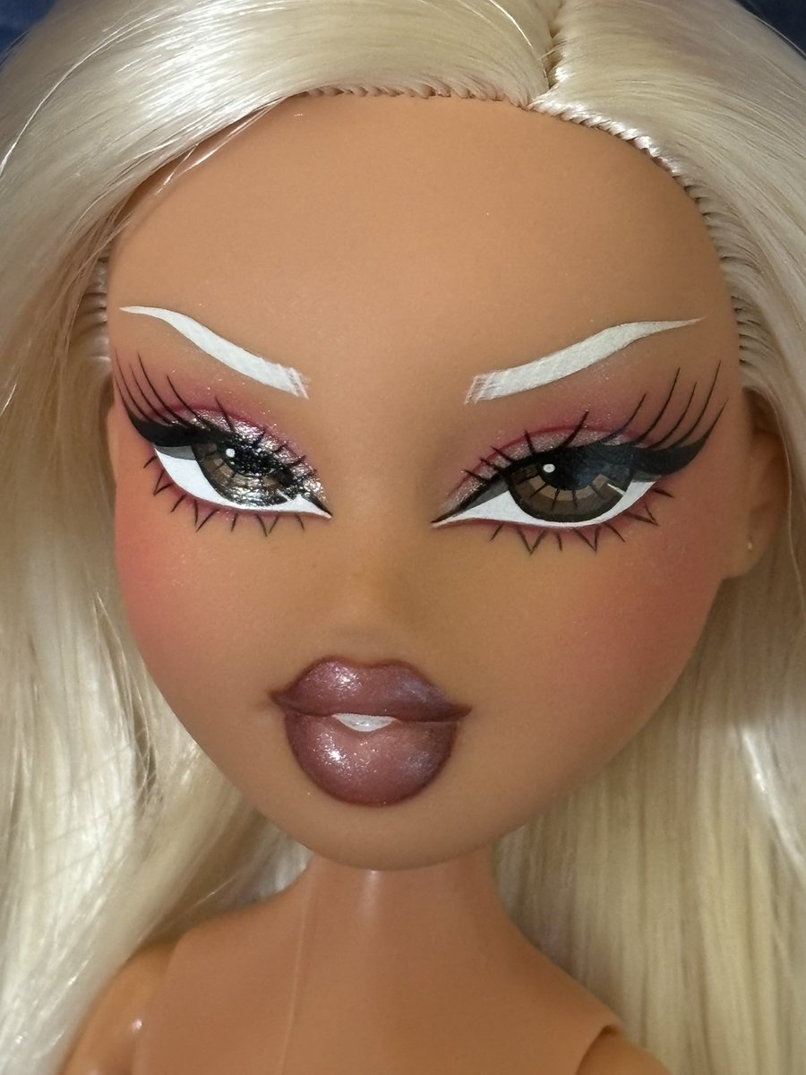 just wait till her photo shoot 🍭