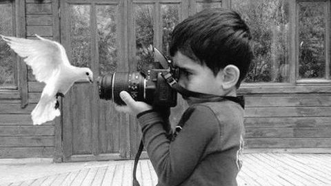 BaltarXinzo's tweet image. One moment in my past that summons all the moments I wish I had lived, but a chose not to. A single instant, a single frame, a single friend… Take a film, for example: a succession of single snapshots of a life, chained together to fool you that time exists.
#vss365 #WOP