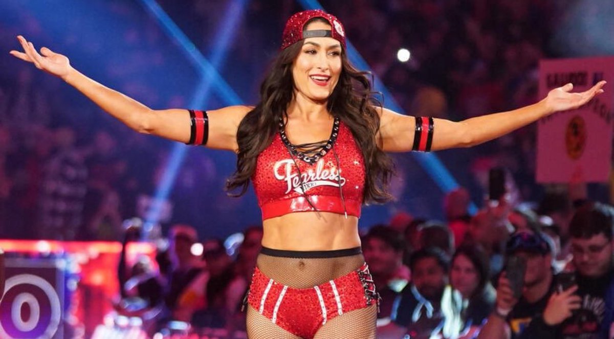 WrestleOps's tweet photo. Nikki Bella returns tonight. https://t.co/NTj85t2TbP