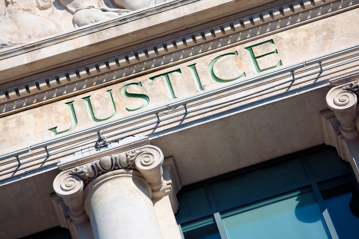 🟡 « Les juifs ça osent tout » : nouvelle ignominie antisémite de M. Alain Bonnet, multirécidiviste de la haine.
⚖️ L’Observatoire Juif de France a déposé plainte pour injure raciale et récidive aggravée.
🚨 Trop, c’est trop. La justice doit sévir.
ojdf.org/2025/06/commun…
