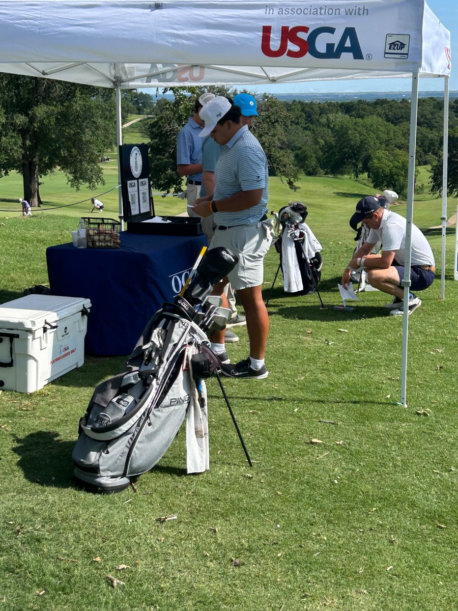 5 mins till the US Amateur Qualifier starts.