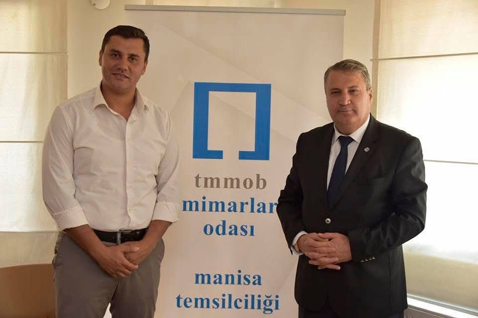 Manisa Büyükşehir Belediye Başkanımız, kıymetli hemşehrimiz Sayın Ferdi Zeyrek’in vefatını derin bir teessürle öğrendim.

Rabbim rahmet eylesin, mekânı cennet olsun.

Başta ailesi olmak üzere, Cumhuriyet Halk Partisi camiasına ve tüm Manisa halkına başsağlığı diliyorum.