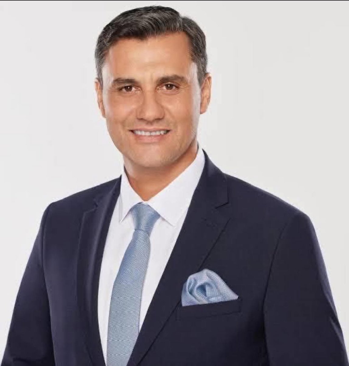 Manisa Büyükşehir Belediye Başkanı Sayın Ferdi Zeyrek Beyefendinin vefatını derin bir üzüntüyle öğrenmiş bulunmaktayım.Rabbim Rahmet Eylesin Mekanı Cennet Olsun İnşallah. Acılı Ailesi başta olmak üzere CHP Camiasına baş sağlığı diliyorum.