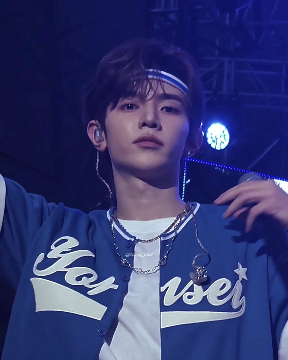 왕자님을 본 인어공주가 이런 마음이었을까…