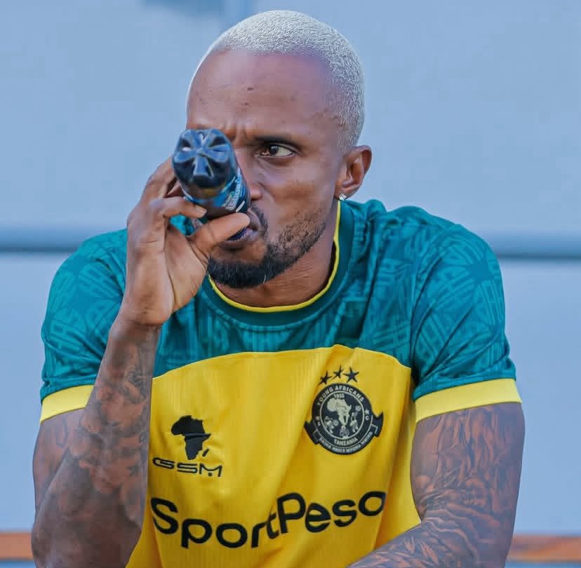“Niwaambie TFF na washirika wetu CRDB Bank kuwa Yanga haitocheza mechi ya Fainali ya Kombe la Shirikisho la CRDB dhidi ya Singida Black Stars hadi tutakapolipwa fedha zetu zetu za ubingwa wa msimu uliopita, tumechoka kuleana”

Ally Kamwe