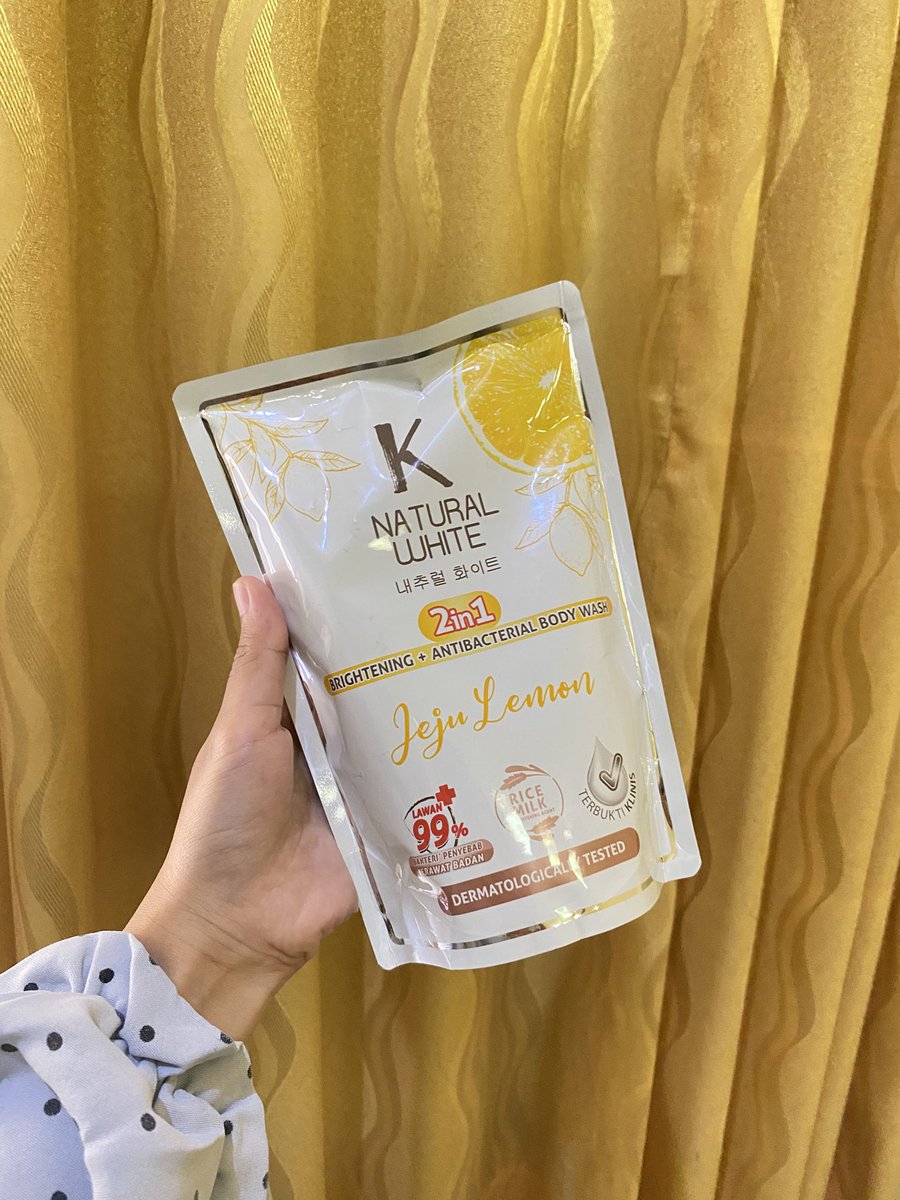 deyyane_'s tweet image. akhirnya memutuskan untuk beralih ke PRODUK GENTONG karena lebih hemat &amp;amp; awet berbulan bulan😍🫣

sini aku spill beberapa produk bigsize yang harganya terjangkau dg isi jumbo🤩👍