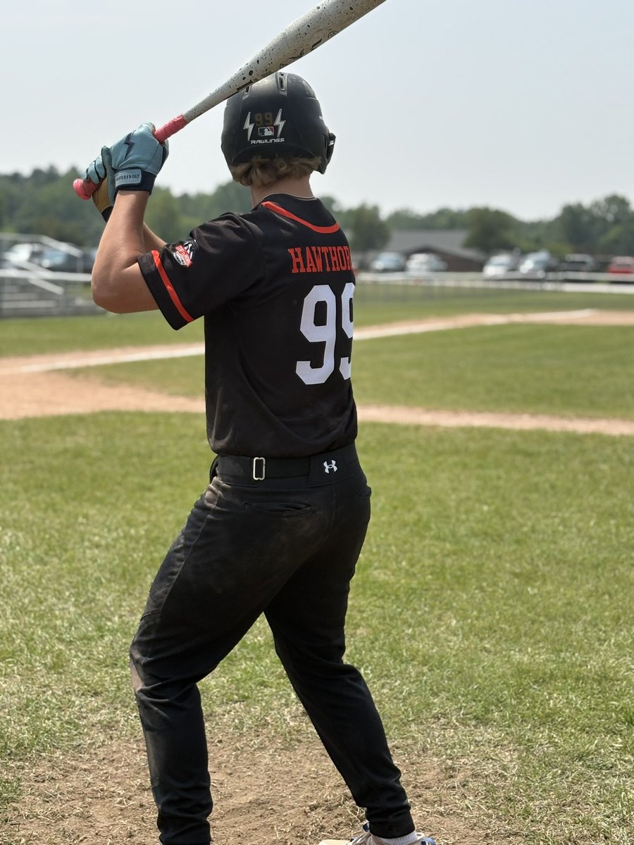 WalkerHawthor99's tweet photo. Had a good weekend with the boys. Had some nice barrels. We went 5-0 winning the chip. up next is PG Great Lakes. #uncommitted @PB_Uncommitted @BUncommitted https://t.co/8XR2U4RXw2