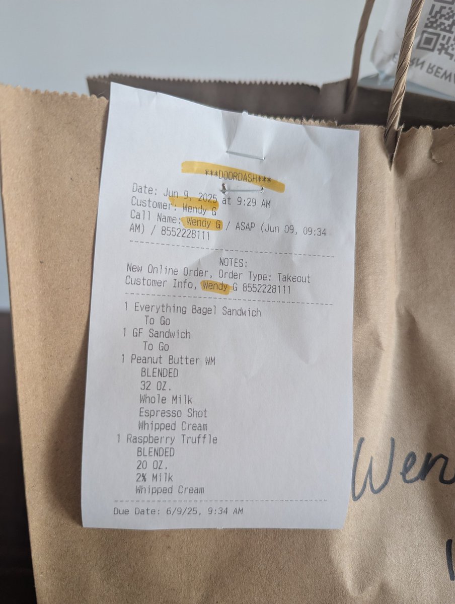 antoniodgolden's tweet photo. @ZiggisCoffee I was felt so hoodwinked, bamboozled and led astray. With @wendygff_.. Then I found this cute note at the bottom of my order bag! LNK,NE store has such an amazing team, I'm sorry I ever doubted you! https://t.co/rfSszxoTca
